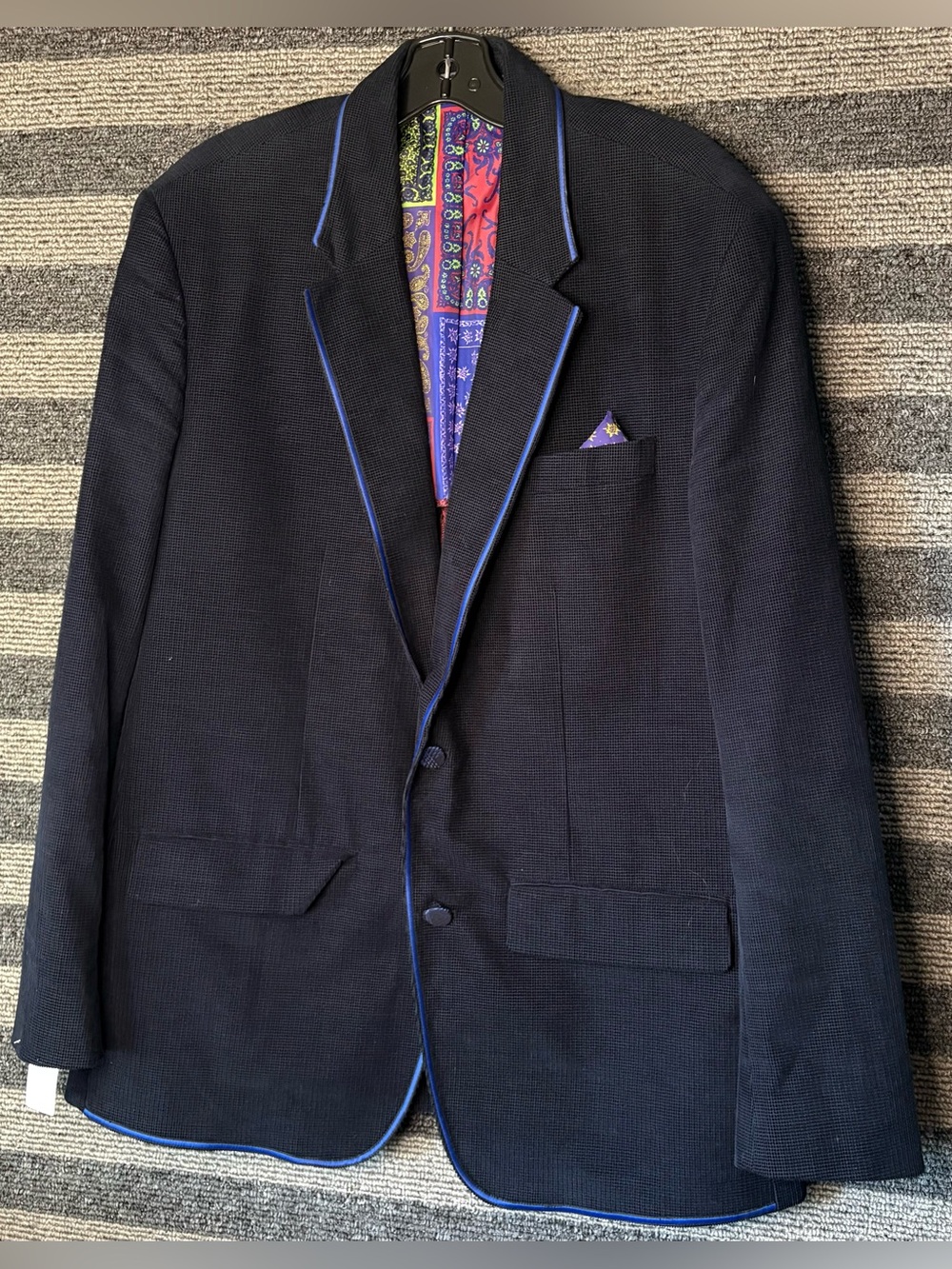 Robert Graham Navy Blue with Blue Piping and Paisley Lining Size 46R